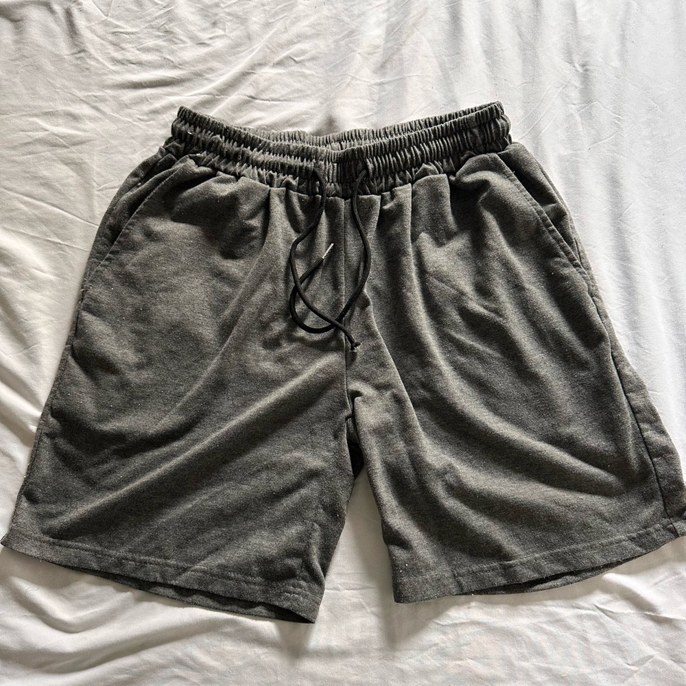 Basic unisex shorts